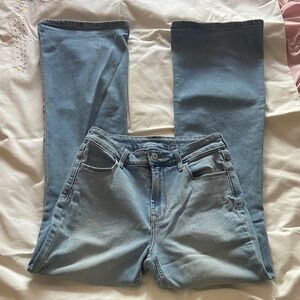 Old Navy high rise wow flare light blue jeans size 2